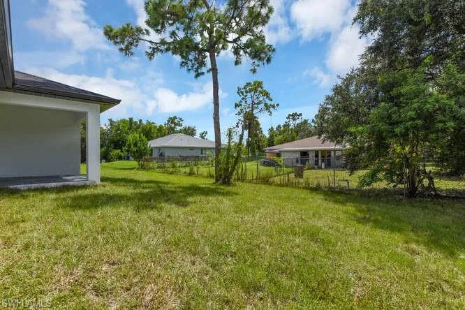 535-537 Ladd St, Lehigh Acres, Florida 33974