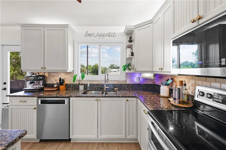 7243 Heaven Ln, Fort Myers Fl 33908