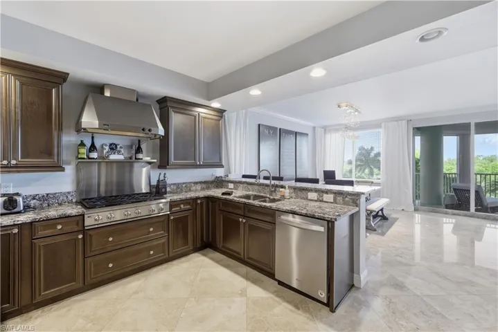 275  Indies  WAY, Naples, FL 34110