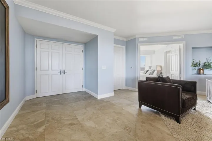 275  Indies  WAY, Naples, FL 34110