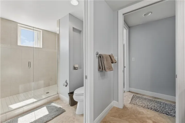 275  Indies  WAY, Naples, FL 34110