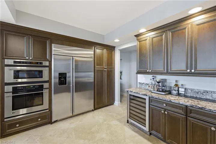 275  Indies  WAY, Naples, FL 34110