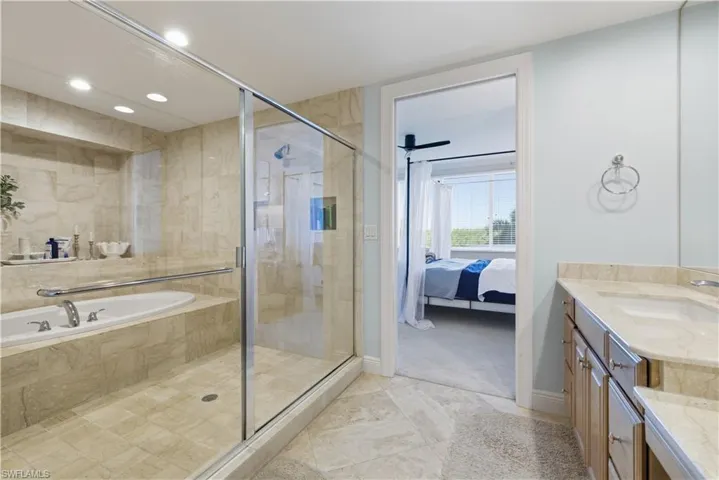 275  Indies  WAY, Naples, FL 34110