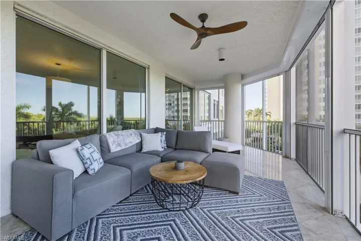 275  Indies  WAY, Naples, FL 34110