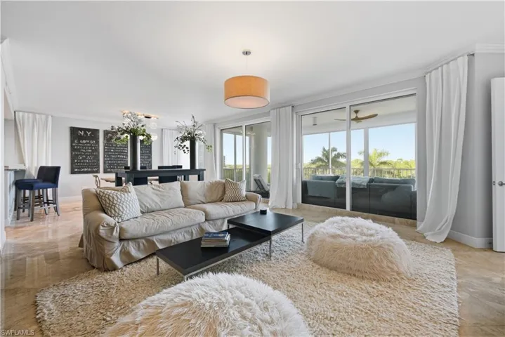 275  Indies  WAY, Naples, FL 34110