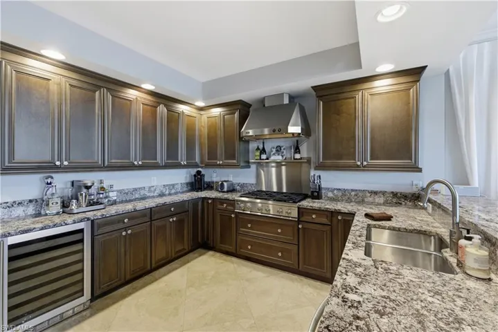 275  Indies  WAY, Naples, FL 34110