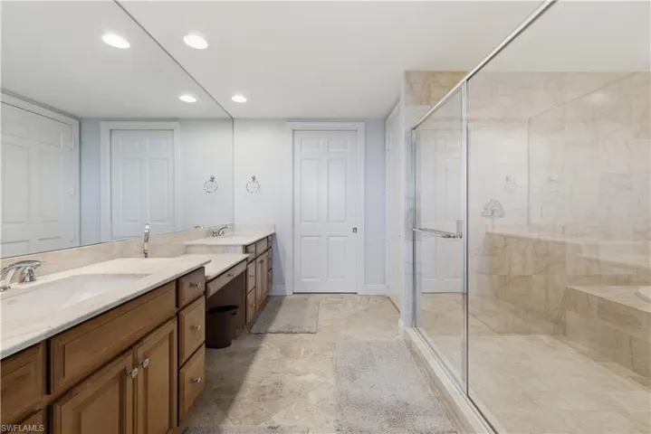275  Indies  WAY, Naples, FL 34110