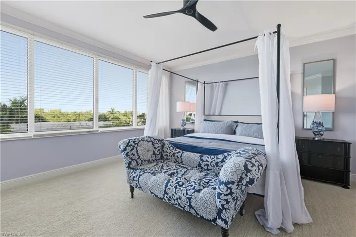 275  Indies  WAY, Naples, FL 34110