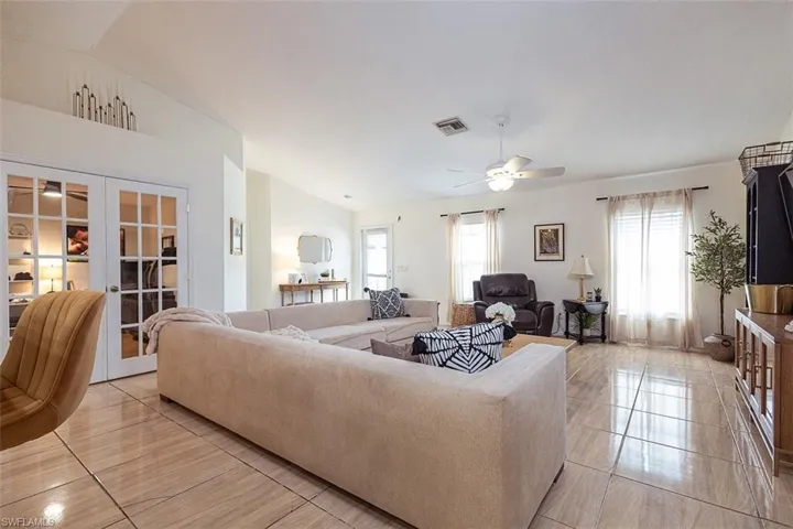 715 Zendor Ave, Fort Myers, Florida 33913