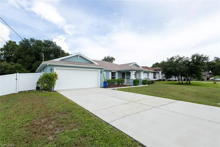 715 Zendor Ave, Fort Myers, Florida 33913