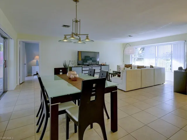 107 Sw 58th Ter, Cape Coral, Florida 33914