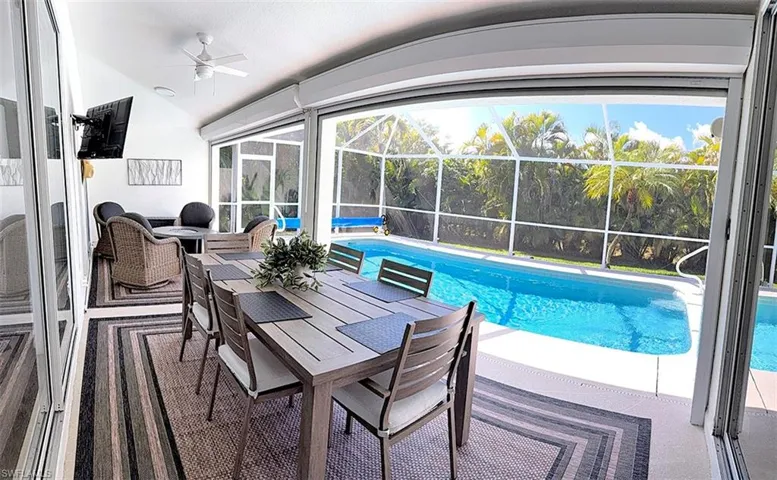 Large Lanai
