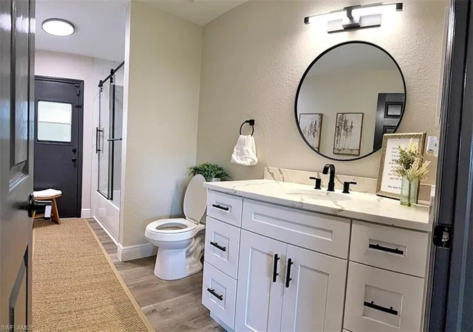 Guest / Pool Bathroom