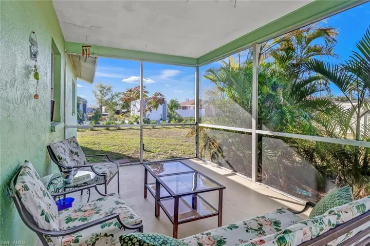 1629 Se 13th Ter, Cape Coral Fl 33990