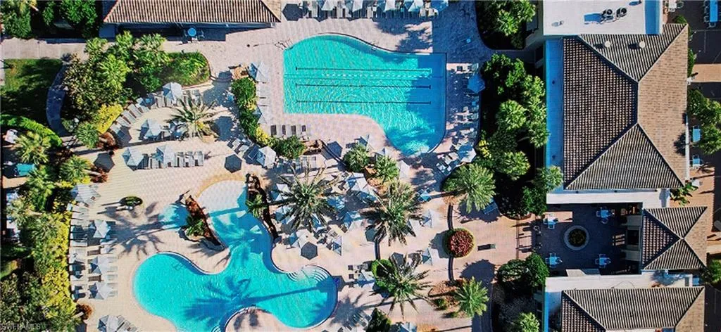 Bird's eye view of a pool area