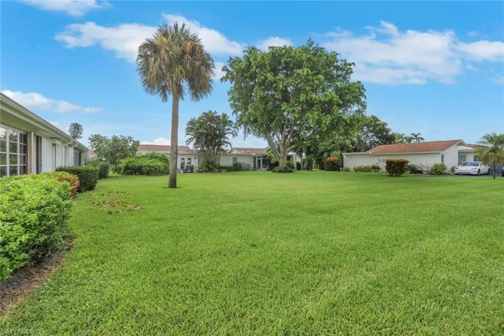 4133 Lakewood Blvd E27, Naples, Florida 34112