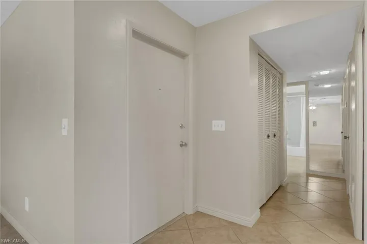 4133 Lakewood Blvd E27, Naples, Florida 34112