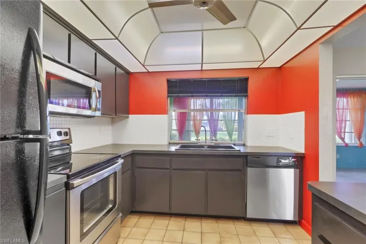 4133 Lakewood Blvd E27, Naples, Florida 34112