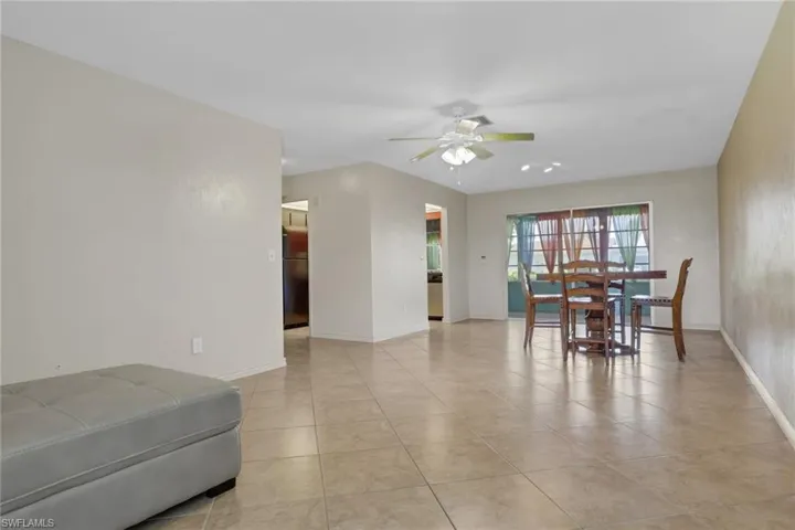 4133 Lakewood Blvd E27, Naples, Florida 34112