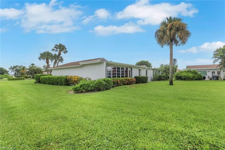 4133 Lakewood Blvd E27, Naples, Florida 34112