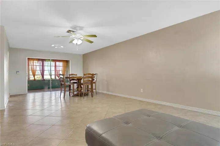 4133 Lakewood Blvd E27, Naples, Florida 34112