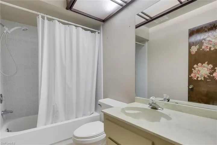 4133 Lakewood Blvd E27, Naples, Florida 34112