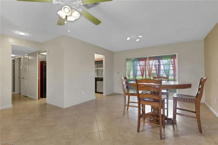 4133 Lakewood Blvd E27, Naples, Florida 34112