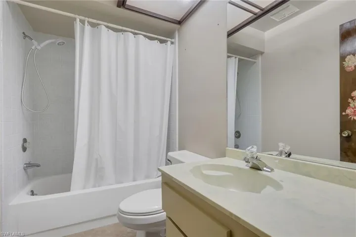 4133 Lakewood Blvd E27, Naples, Florida 34112