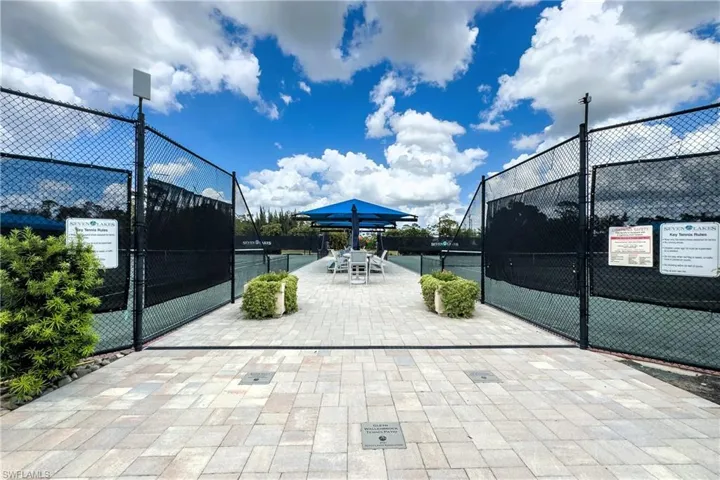 6220  Augusta  DR, Fort Myers, FL 33907