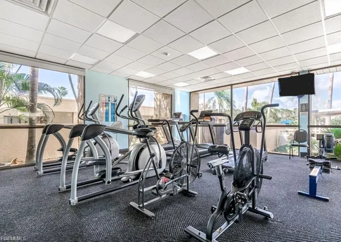 6220  Augusta  DR, Fort Myers, FL 33907