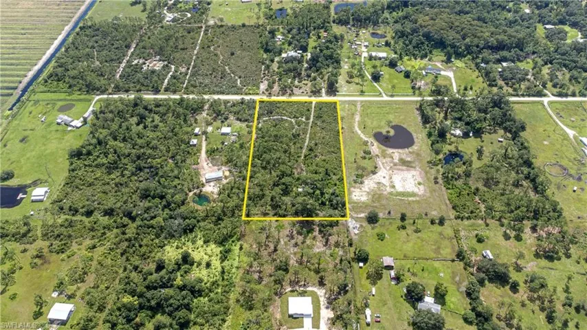 1275  Pine  AVE, Labelle, FL 33935