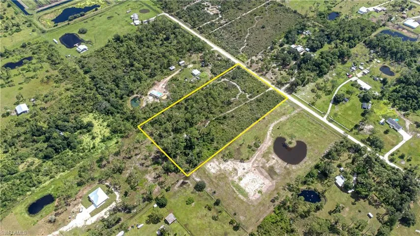 1275  Pine  AVE, Labelle, FL 33935