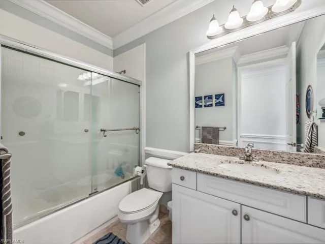 Upstairs - bathroom 4