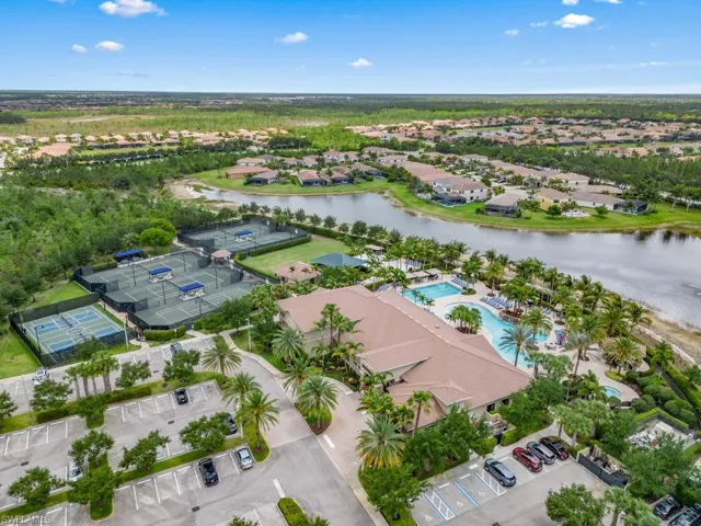Pickle ball, tennis, fitness area...enjoy it all at Riverstone.