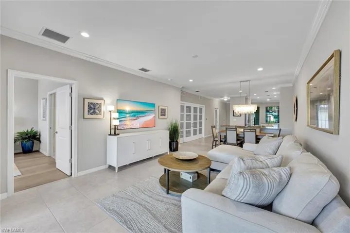 9373 Pocida Ct 104, Naples, Florida 34119