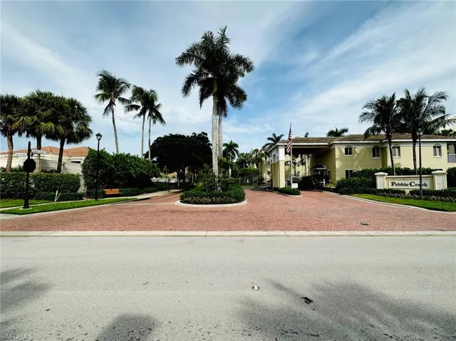 Pebble Creek Entry Gates