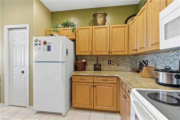 9290  Bayberry  BEND, Fort Myers, FL 33908