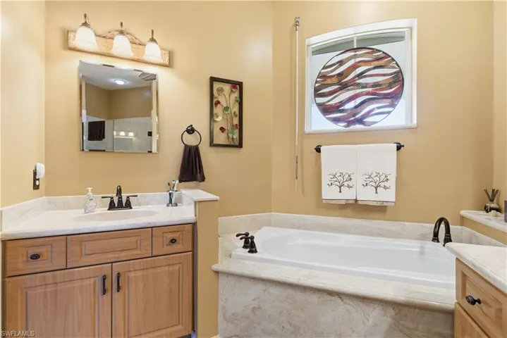 9290  Bayberry  BEND, Fort Myers, FL 33908