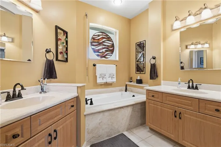9290  Bayberry  BEND, Fort Myers, FL 33908