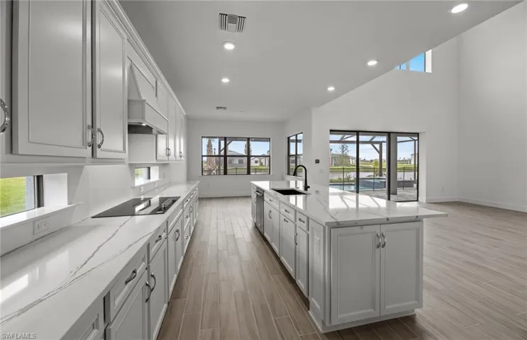 Stunning kitchen - space for entertaining