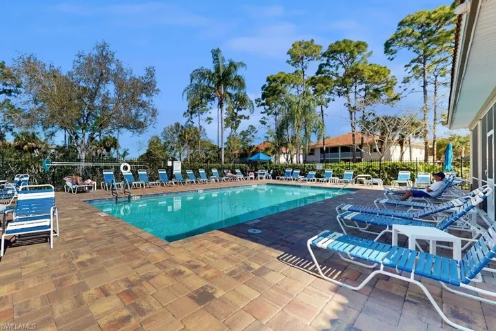 350  Robin Hood  CIR, Naples, FL 34104