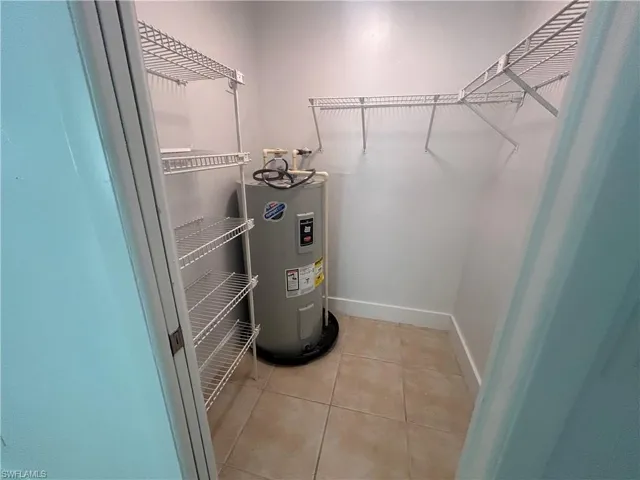 4708 Se 5th Pl 204, Cape Coral, Florida 33904
