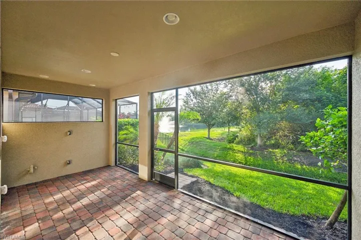 16246 Aberdeen Way, Naples, Florida 34110