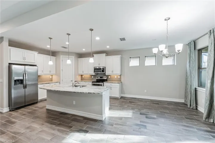 16246 Aberdeen Way, Naples, Florida 34110