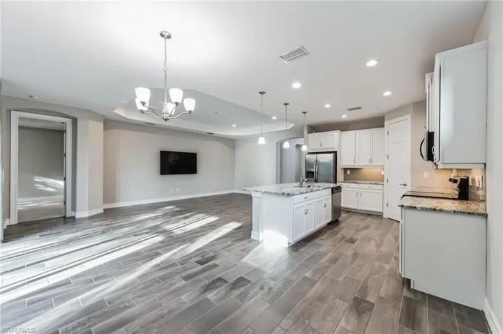 16246 Aberdeen Way, Naples, Florida 34110