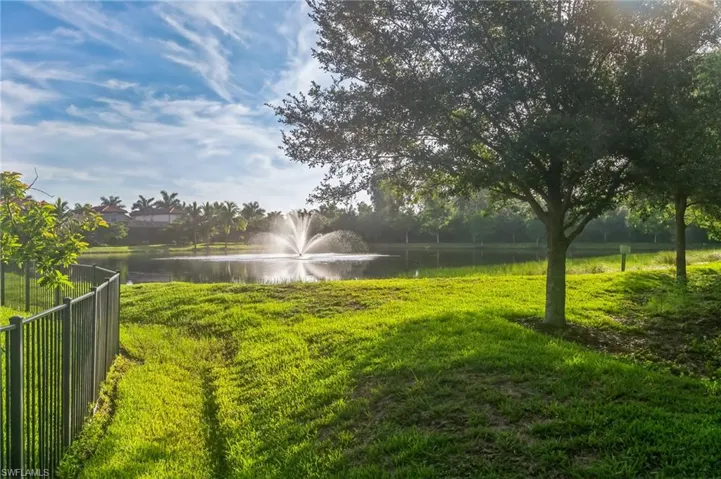 16246 Aberdeen Way, Naples, Florida 34110