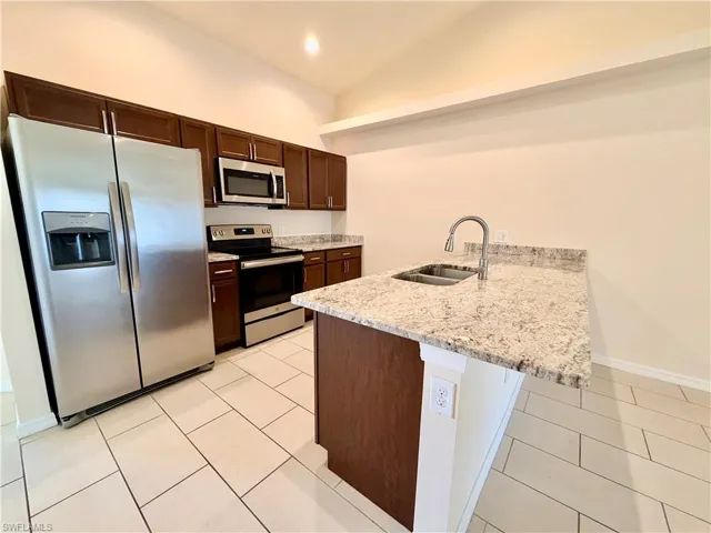1312 Sw Trafalgar Pkwy 1314, Cape Coral, Florida 33991