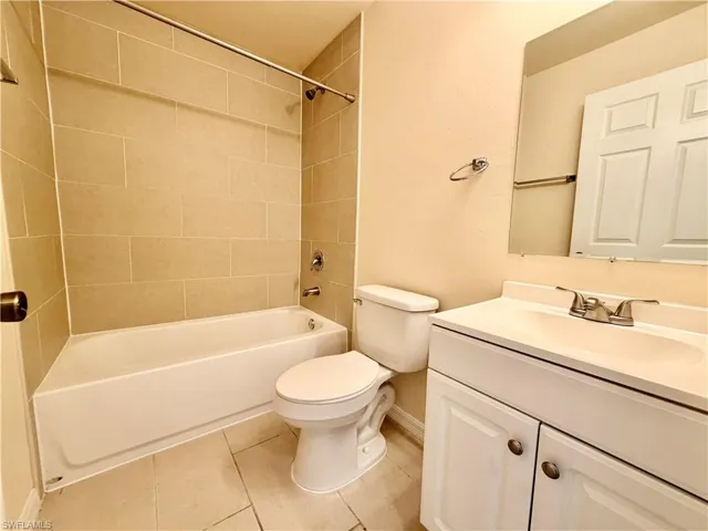 1312 Sw Trafalgar Pkwy 1314, Cape Coral, Florida 33991