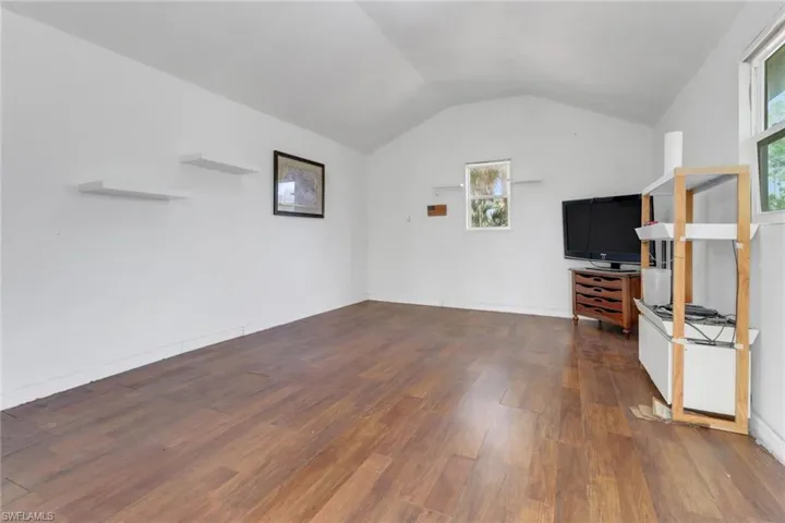 Detached climate controlled office space/ she shed