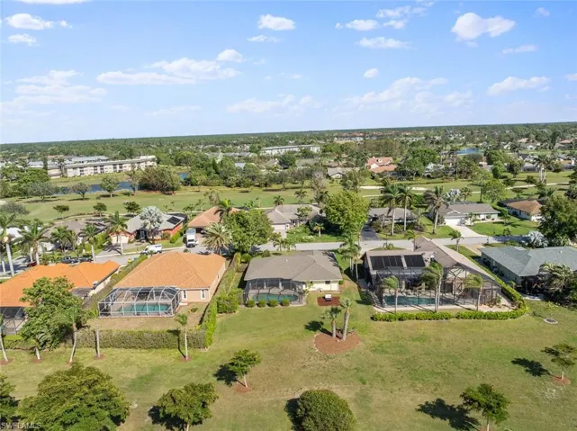 Birds eye view of property